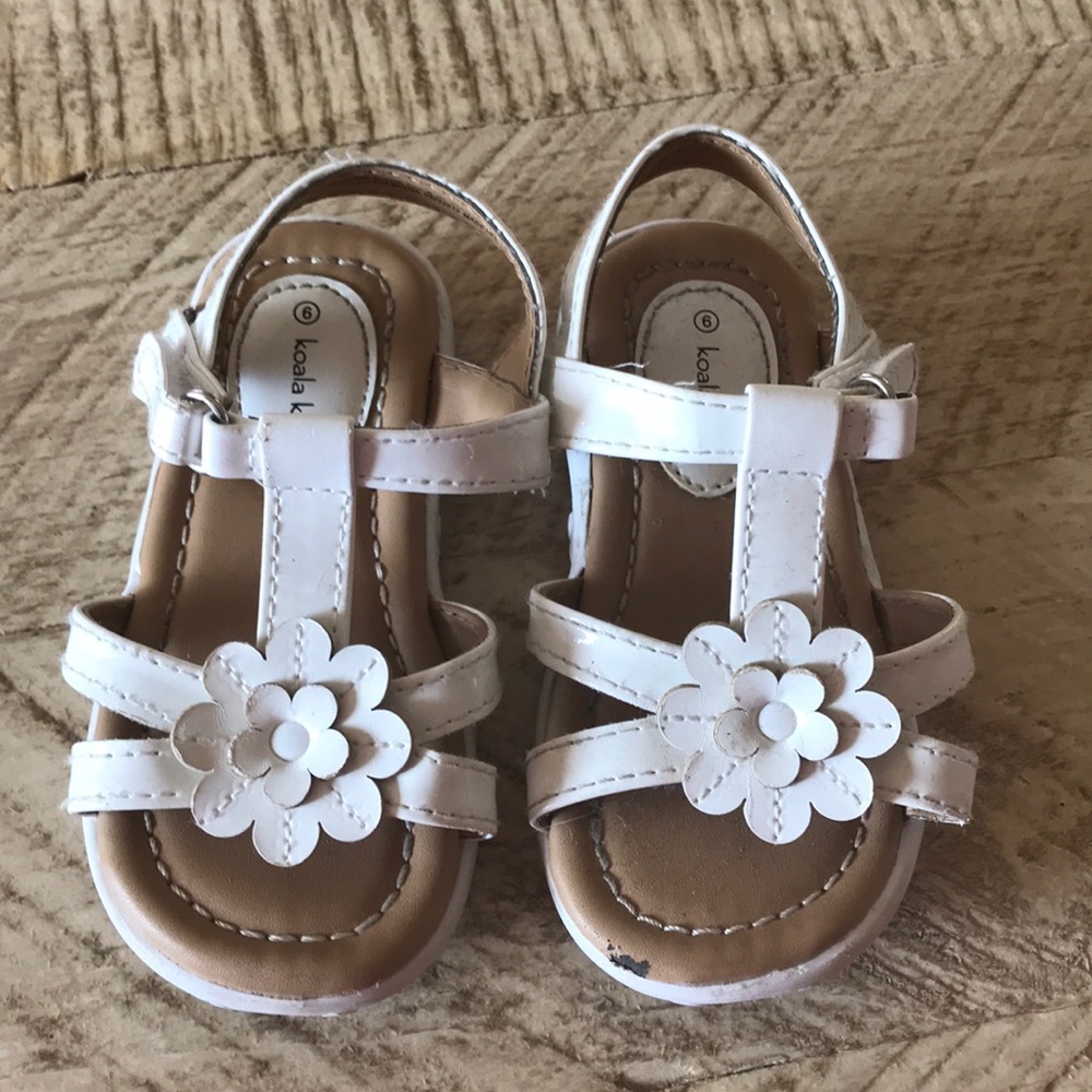 Girls sandals size 6